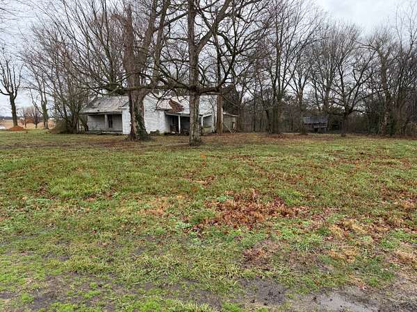 0.89 Acres of Residential Land for Sale in Franklin, Kentucky