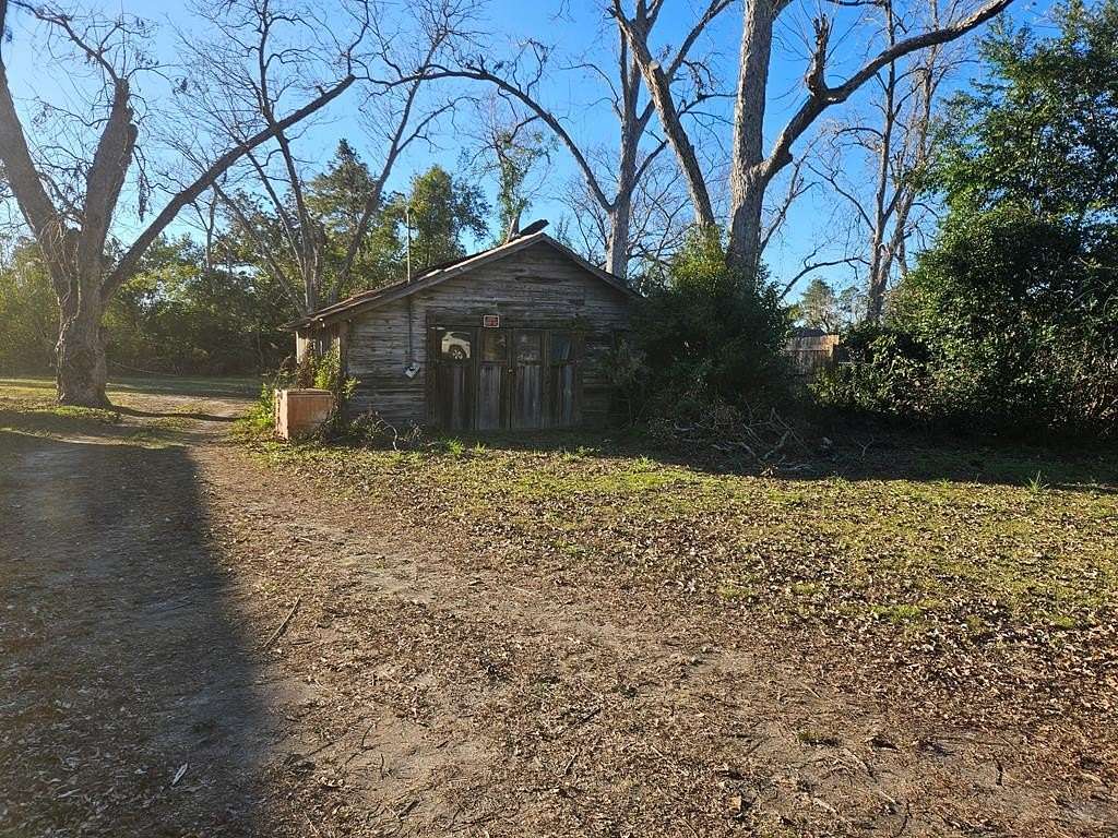0.33 Acres of Residential Land for Sale in Nashville, Georgia