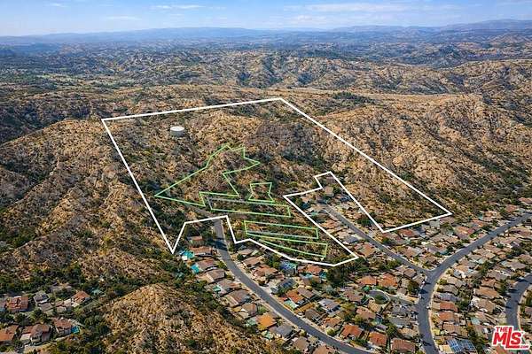 32.3 Acres of Land for Sale in Canyon Country, California