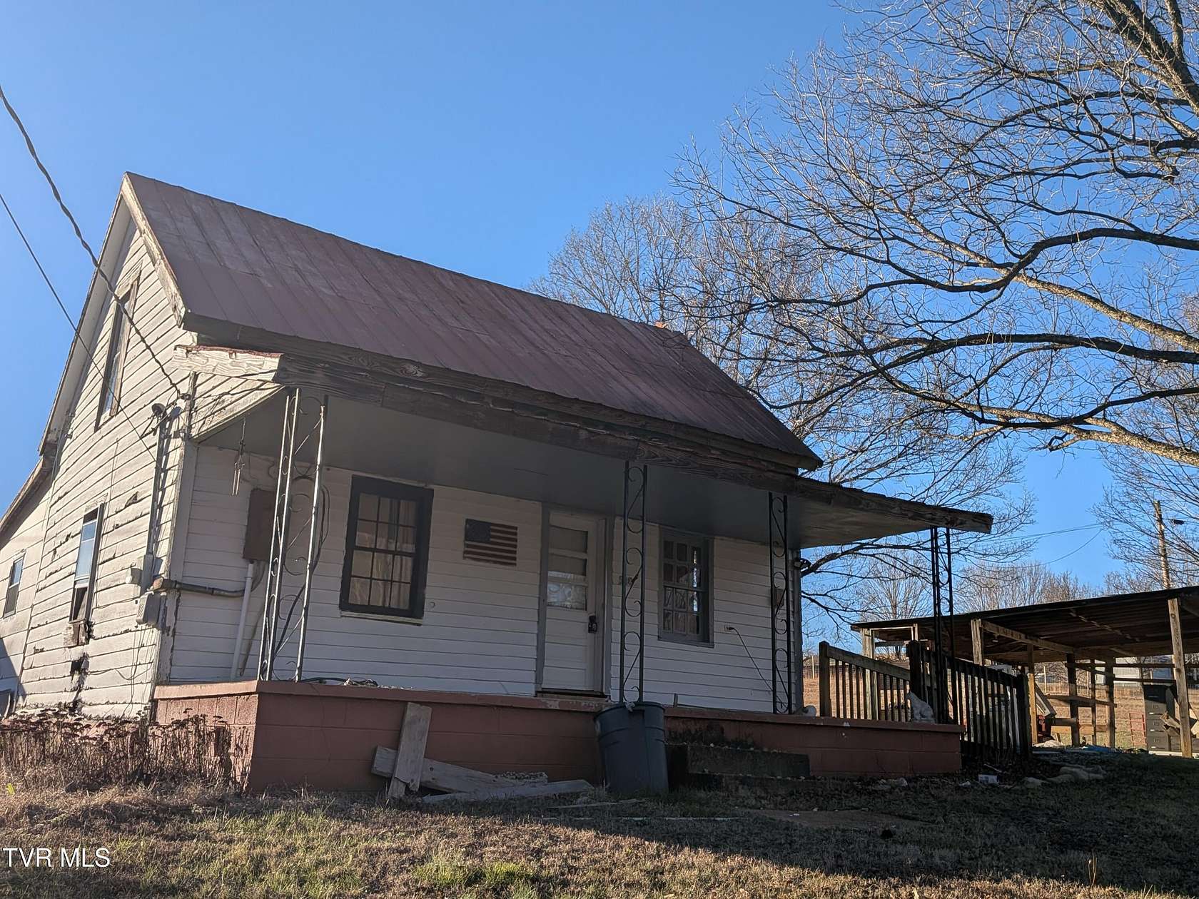 1.82 Acres of Residential Land with Home for Sale in Greeneville, Tennessee