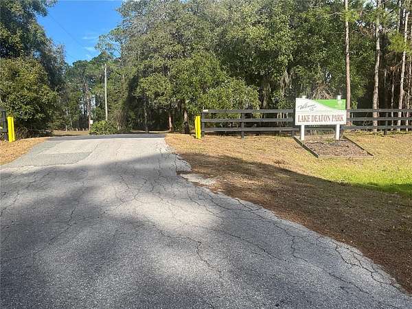 2.5 Acres of Residential Land for Sale in Wildwood, Florida