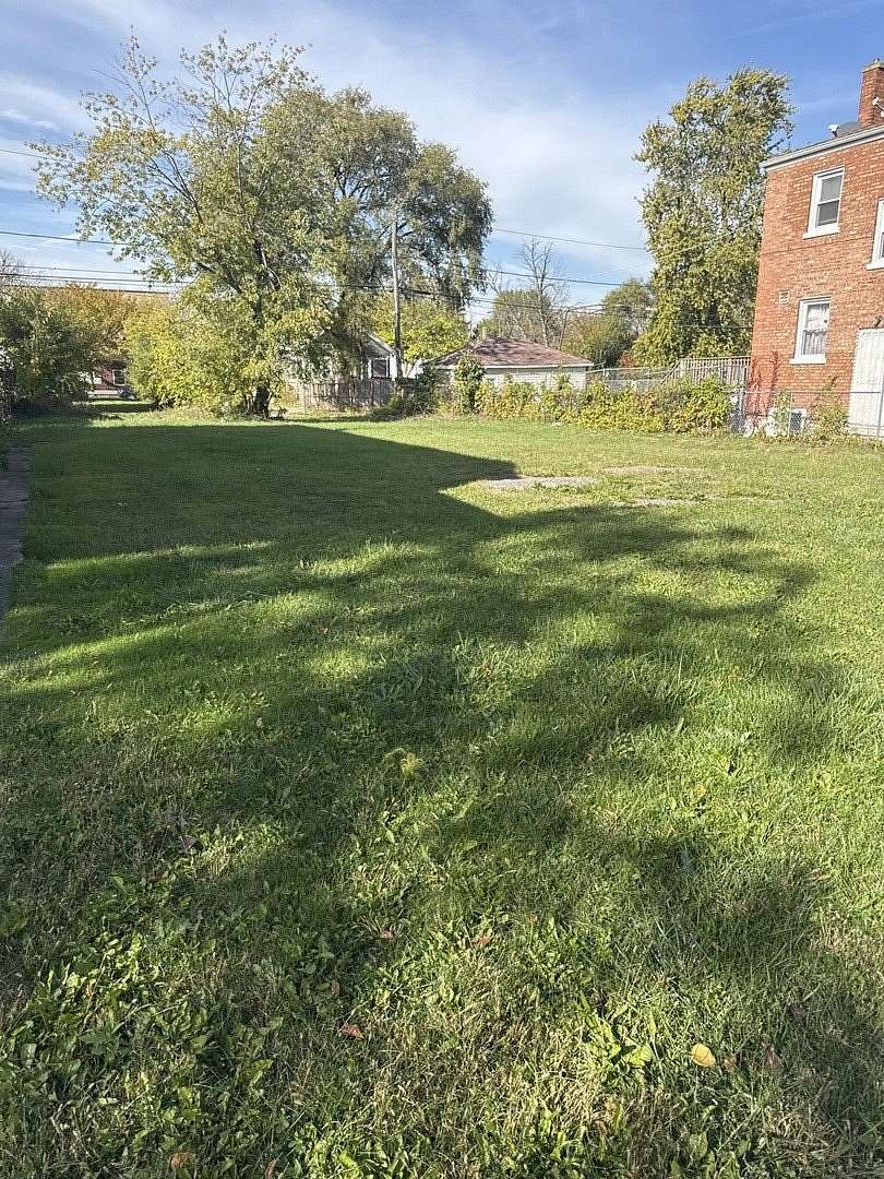 0.08 Acres of Residential Land for Sale in Chicago, Illinois