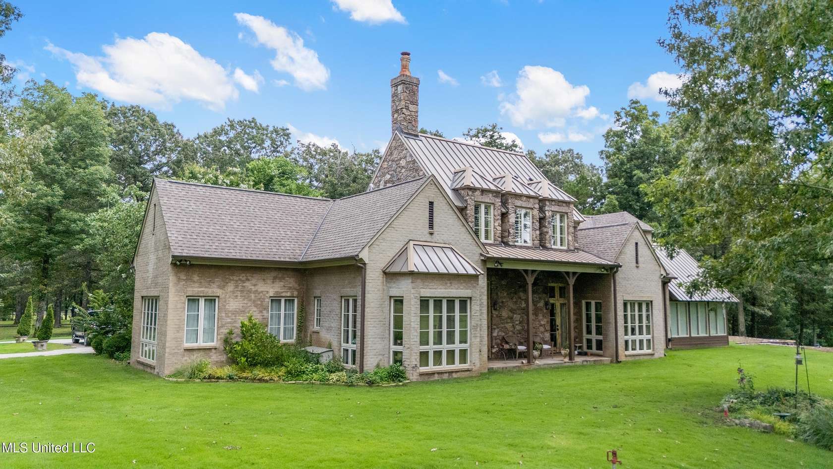 387 Acres of Land with Home for Sale in Holly Springs, Mississippi