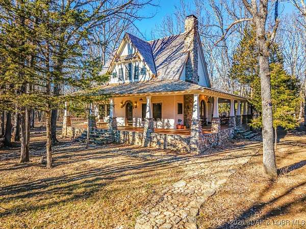 106 Acres of Recreational Land with Home for Sale in Lebanon, Missouri