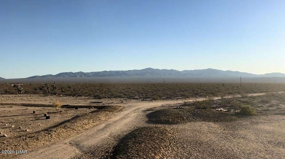 80.1 Acres of Recreational & Residential Land for Sale in Yucca, Arizona
