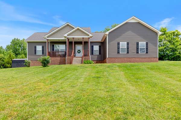 1.5 Acres of Residential Land with Home for Sale in Charlotte, Tennessee