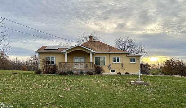 3.36 Acres of Residential Land with Home for Sale in Chariton, Iowa