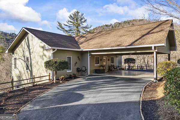 3 Acres of Residential Land with Home for Sale in Clayton, Georgia