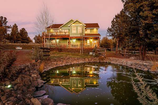 5 Acres of Residential Land with Home for Sale in Terrebonne, Oregon