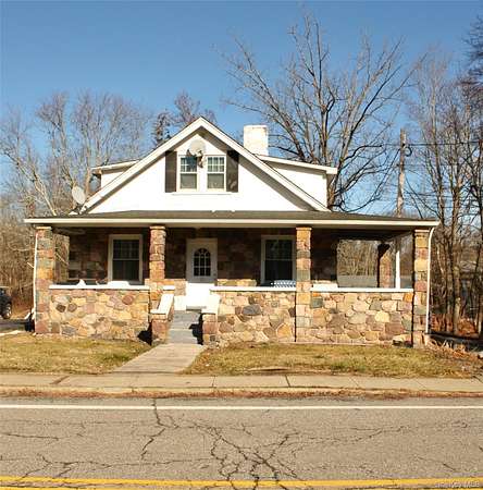 5 Acres of Residential Land with Home for Lease in Woodbury, New York