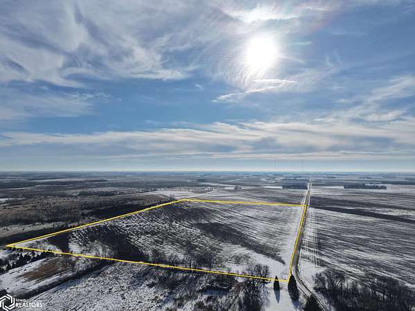 55.3 Acres of Agricultural Land for Sale in Hanska, Minnesota