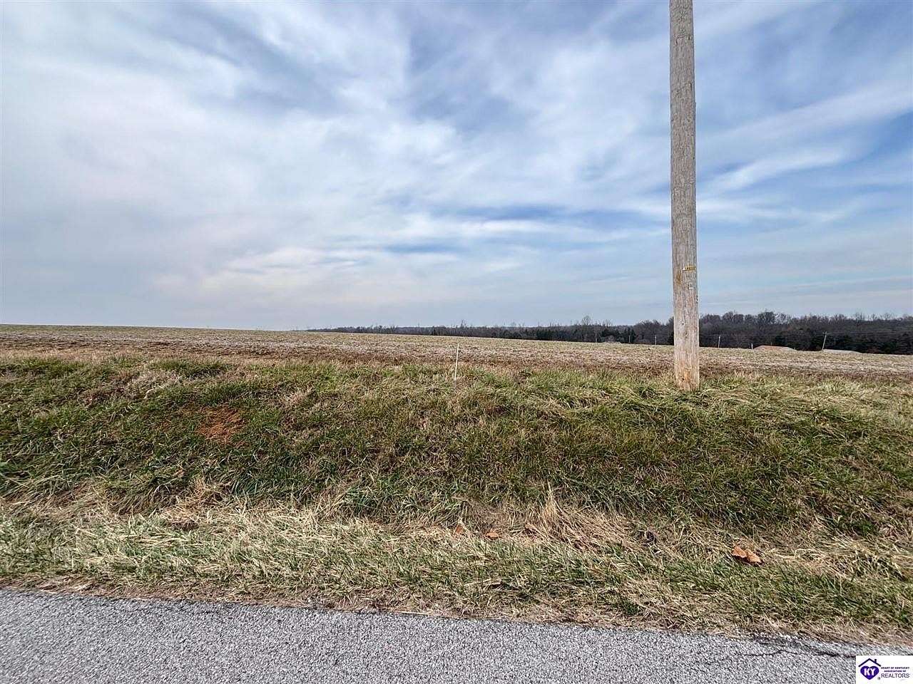 1 Acre of Land for Sale in Vine Grove, Kentucky