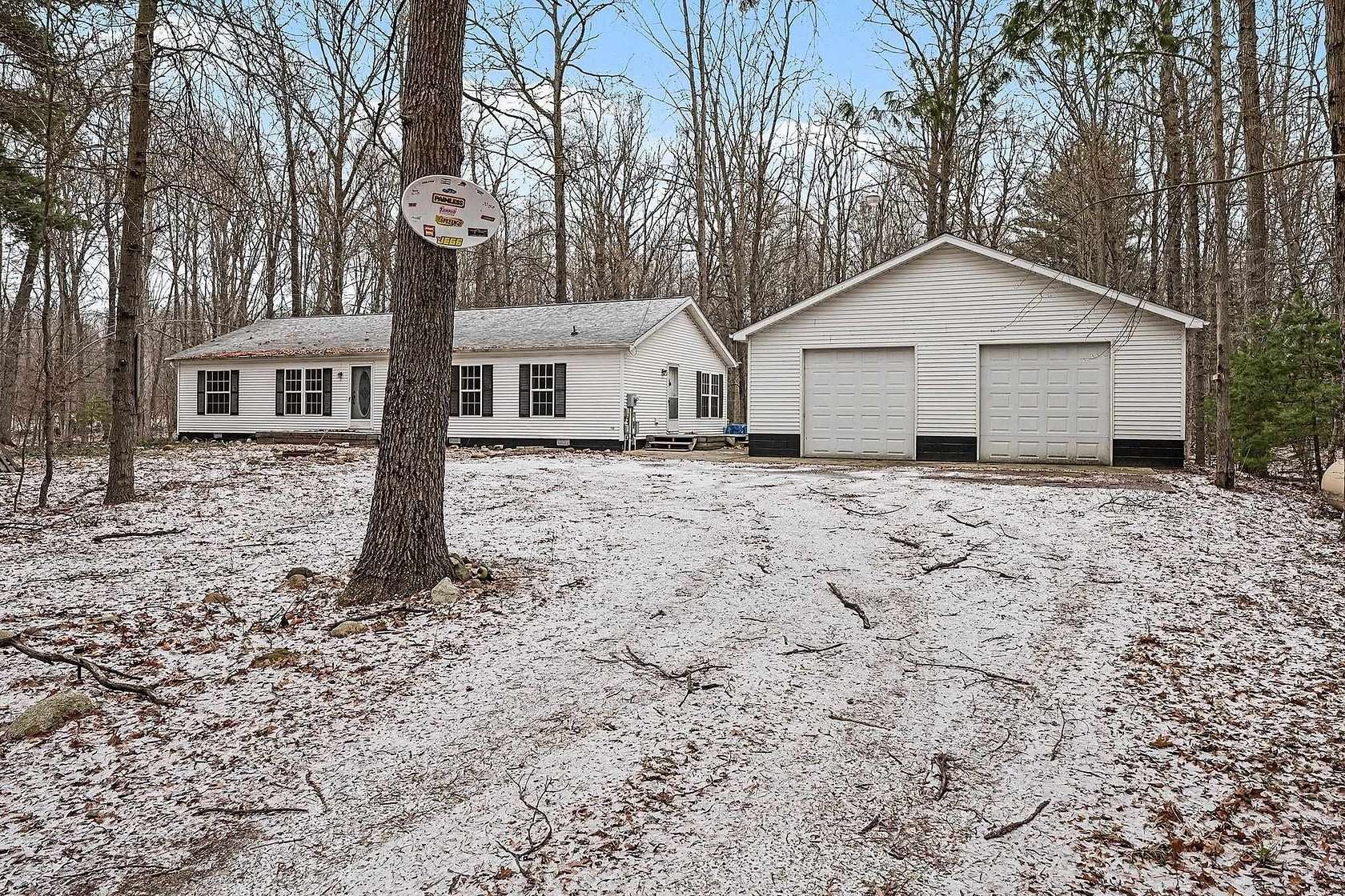 10 Acres of Residential Land with Home for Sale in Midland, Michigan