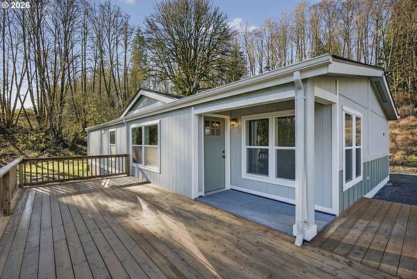 2.58 Acres of Residential Land with Home for Sale in Longview, Washington