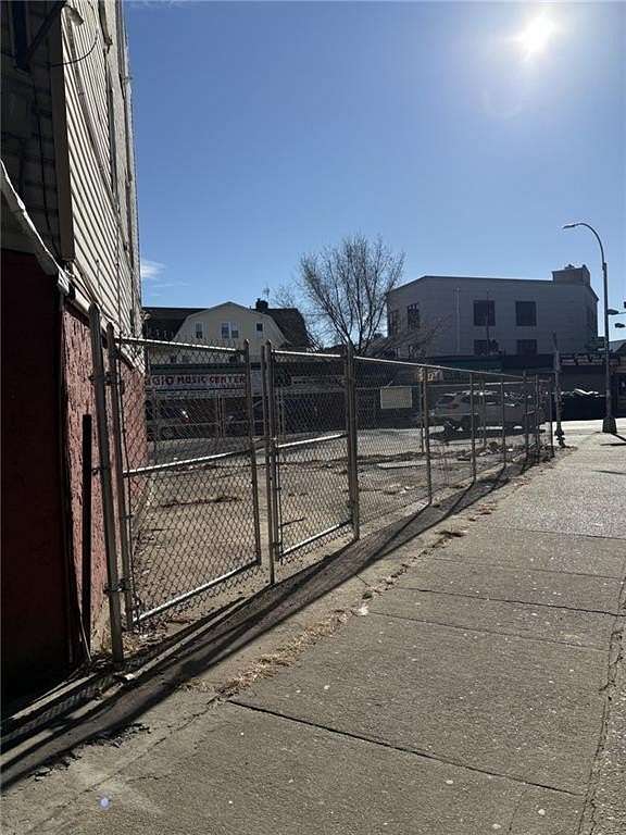 0.02 Acres of Commercial Land for Sale in Brooklyn, New York