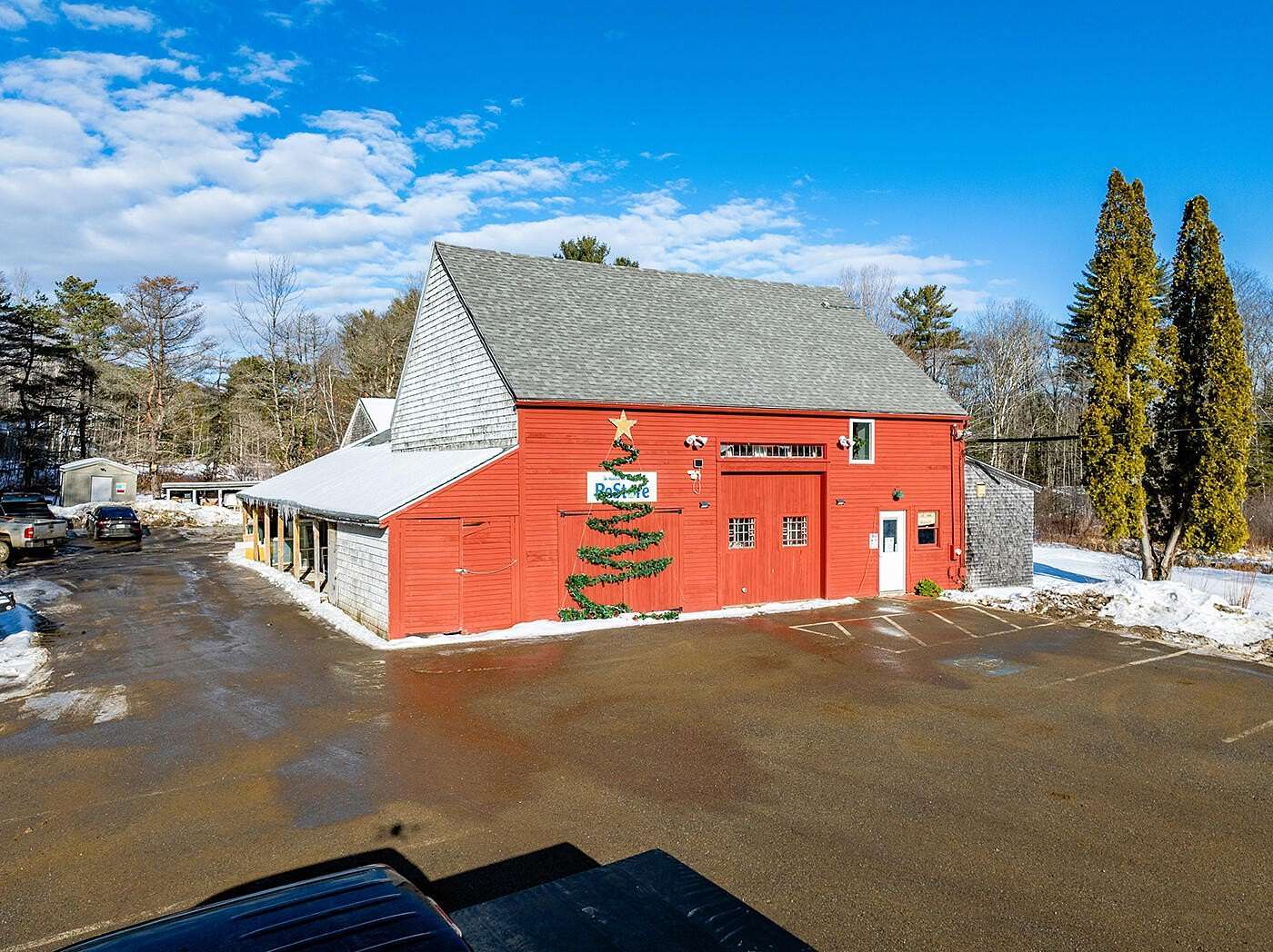 3.8 Acres of Improved Commercial Land for Sale in Rockport, Maine