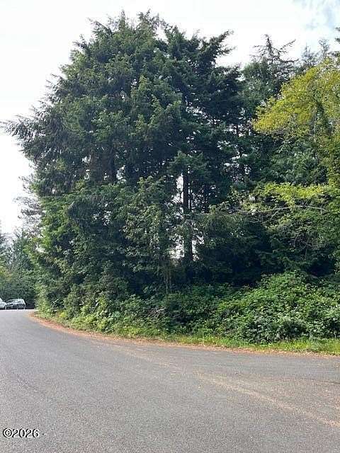 0.15 Acres of Residential Land for Sale in Waldport, Oregon