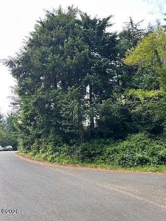 0.15 Acres of Residential Land for Sale in Waldport, Oregon