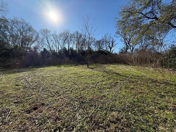 1.5 Acres of Residential Land for Sale in Grapeland, Texas