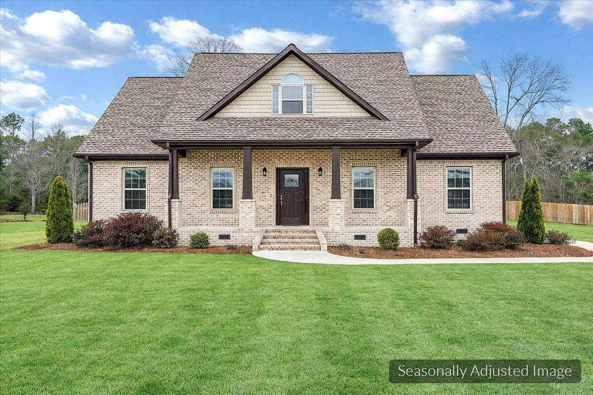 3.1 Acres of Residential Land with Home for Sale in Moulton, Alabama