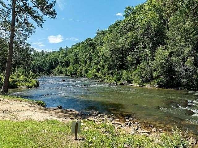 3.18 Acres of Land with Home for Sale in Ellijay, Georgia