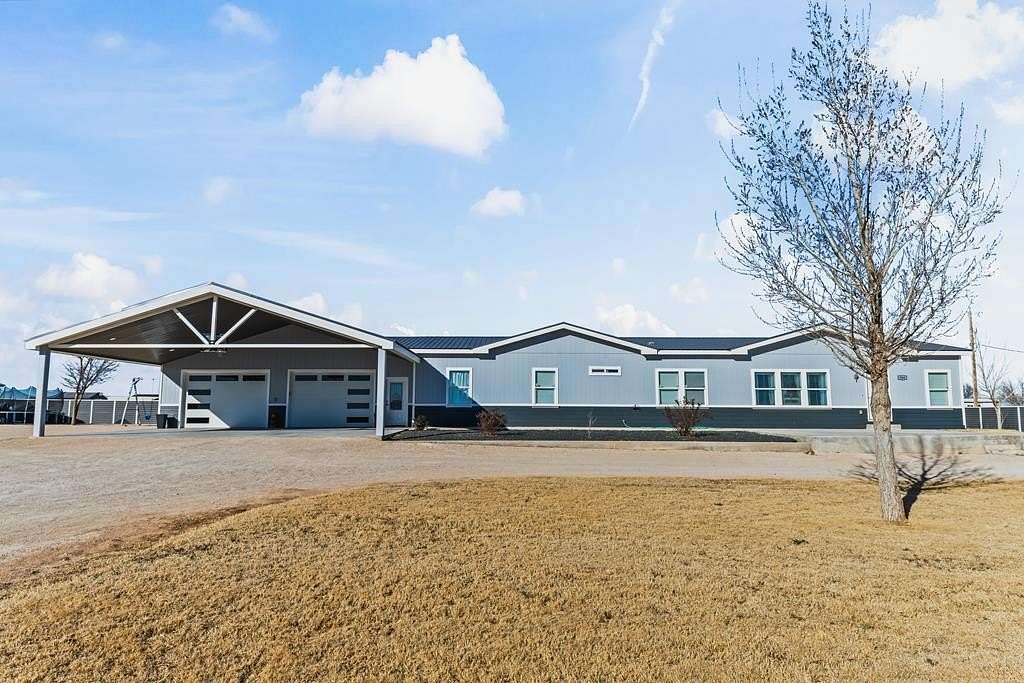 4.83 Acres of Improved Mixed-Use Land for Sale in Denver City, Texas