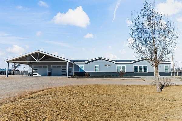 4.83 Acres of Improved Mixed-Use Land for Sale in Denver City, Texas