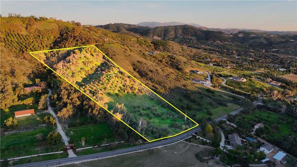 10.6 Acres of Land for Sale in Temecula, California