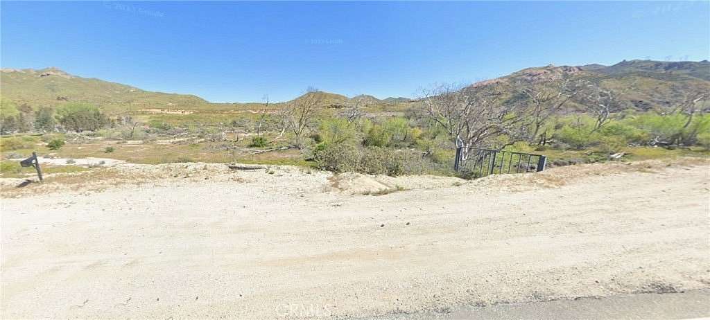 16.7 Acres of Recreational Land for Sale in Acton, California