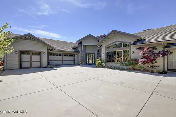 2.1 Acres of Residential Land with Home for Sale in Prescott, Arizona