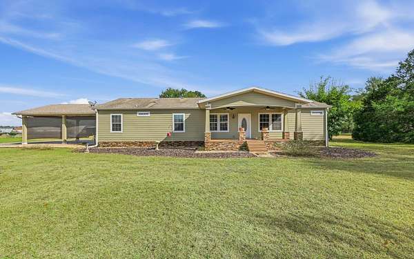 5 Acres of Land with Home for Sale in Branford, Florida