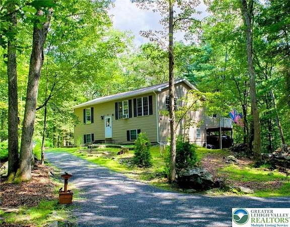 2 Acres of Residential Land with Home for Sale in Middle Smithfield Township, Pennsylvania