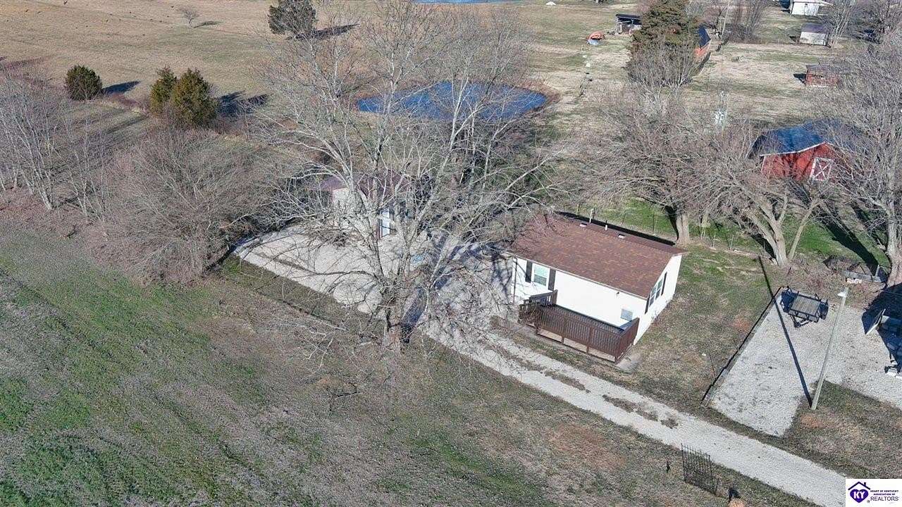 7.84 Acres of Land with Home for Sale in Hodgenville, Kentucky