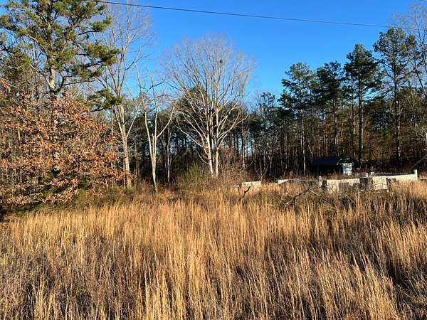 0.84 Acres of Residential Land for Sale in Hohenwald, Tennessee