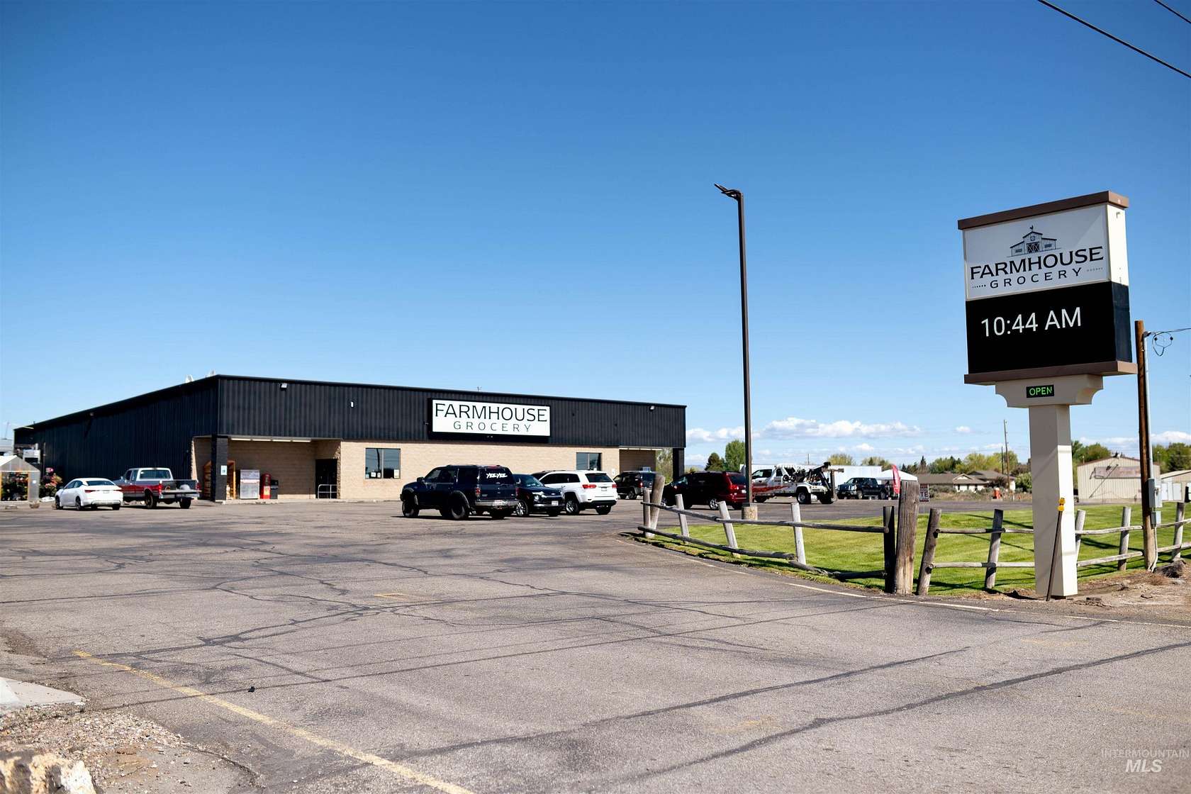 2.25 Acres of Improved Residential Land for Sale in Shoshone, Idaho