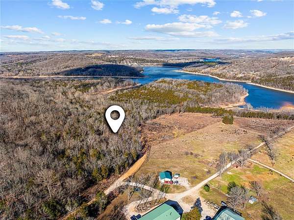 6 Acres of Residential Land for Sale in Omaha, Arkansas