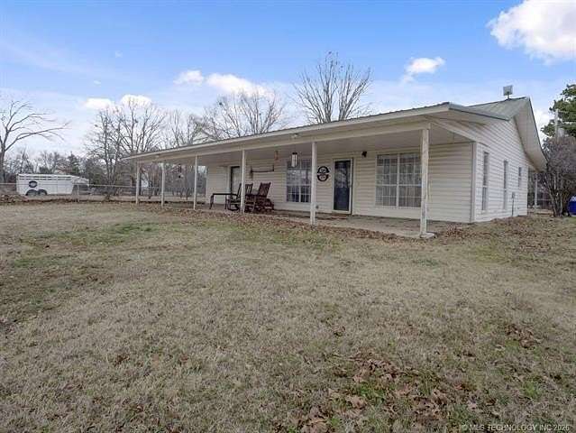 10.1 Acres of Recreational Land with Home for Sale in Atoka, Oklahoma