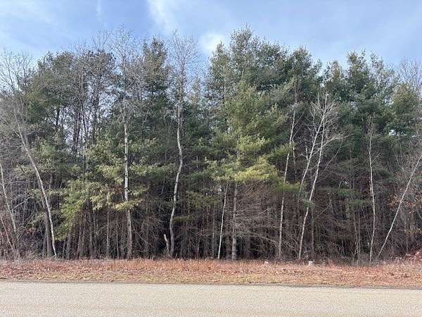 2.73 Acres of Residential Land for Sale in East Longmeadow, Massachusetts