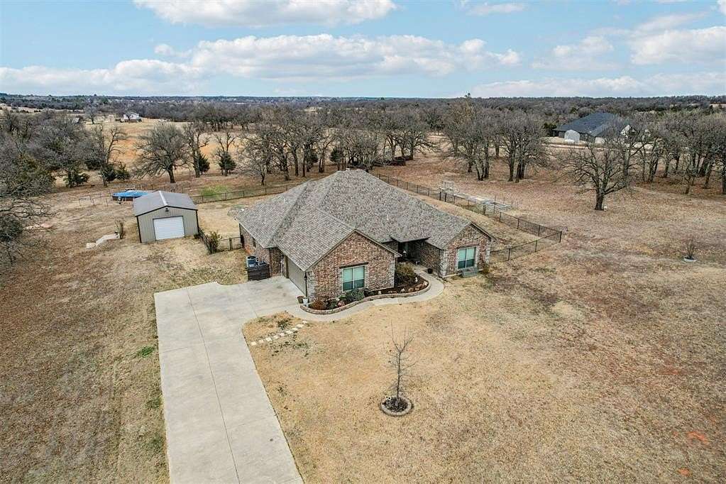 5.2 Acres of Residential Land with Home for Sale in McLoud, Oklahoma