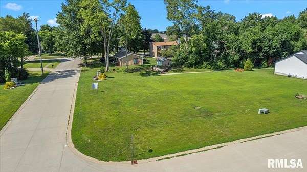 Residential Land for Sale in Chatham, Illinois