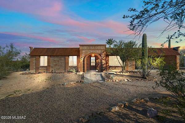 3.5 Acres of Residential Land with Home for Sale in Tucson, Arizona