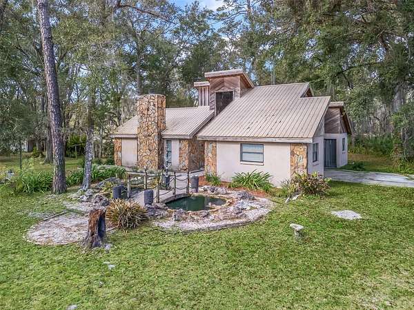 2.5 Acres of Land with Home for Sale in Webster, Florida