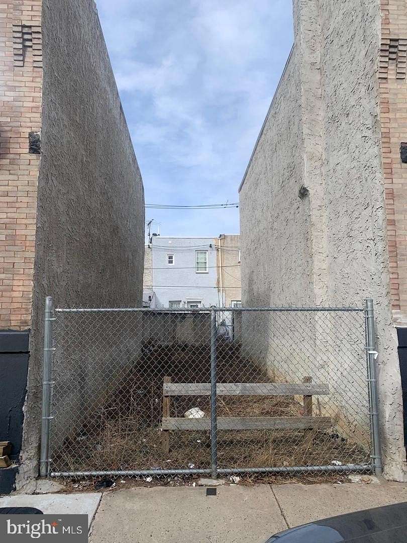 0.02 Acres of Land for Sale in Philadelphia, Pennsylvania