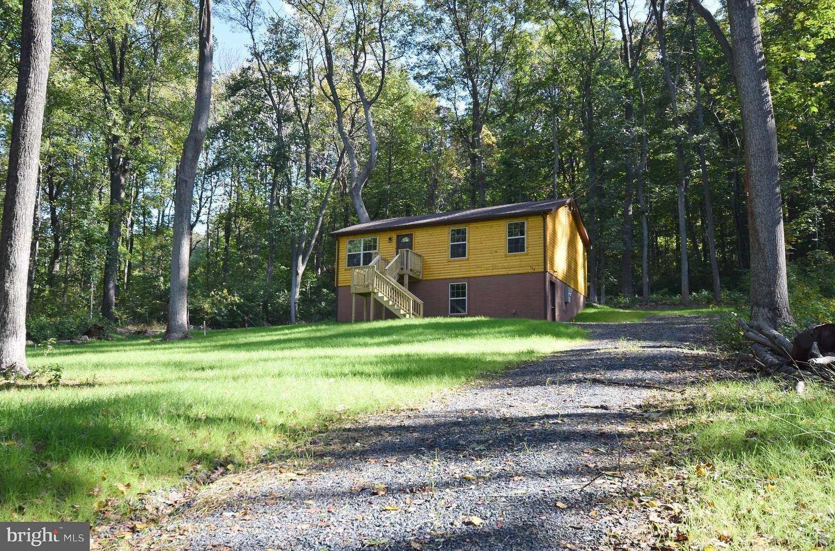 1.75 Acres of Residential Land with Home for Sale in Front Royal, Virginia