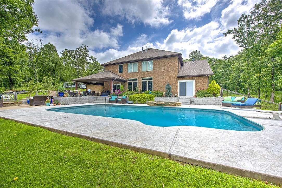 9 Acres of Land with Home for Sale in Bentonville, Arkansas