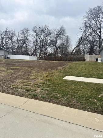 Residential Land for Sale in Chatham, Illinois