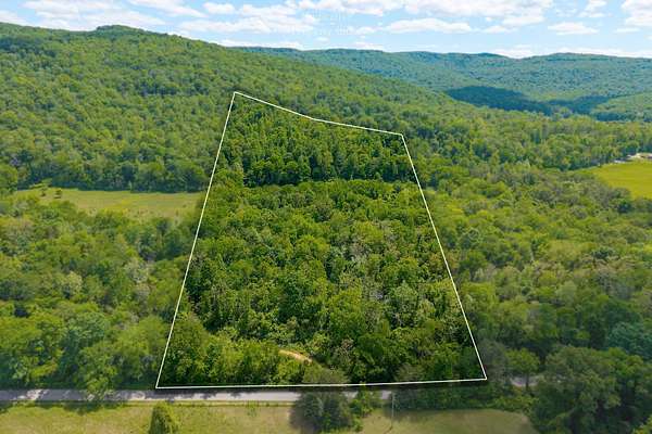 30 Acres of Recreational Land & Farm for Sale in McMinnville, Tennessee