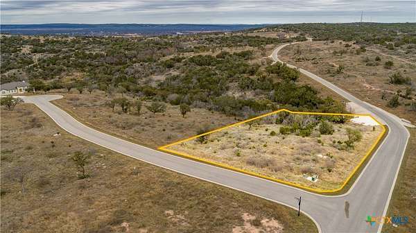 1.62 Acres of Land for Sale in Kingsland, Texas