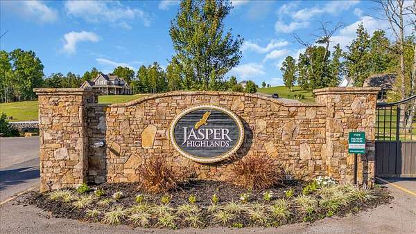 2.56 Acres of Residential Land for Sale in Jasper, Tennessee
