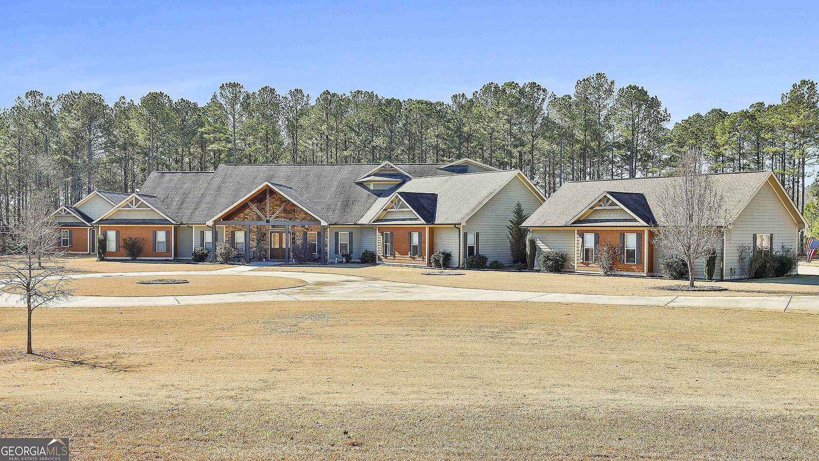 33.2 Acres of Recreational Land with Home for Sale in Moreland, Georgia